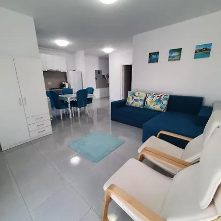 Promenada Blue Apartament * Năvodari